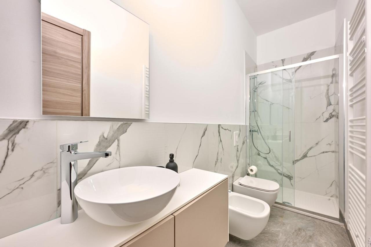Ca Del Lasco - Modern Apartments In Classic Villa เบลลาโน ภายนอก รูปภาพ