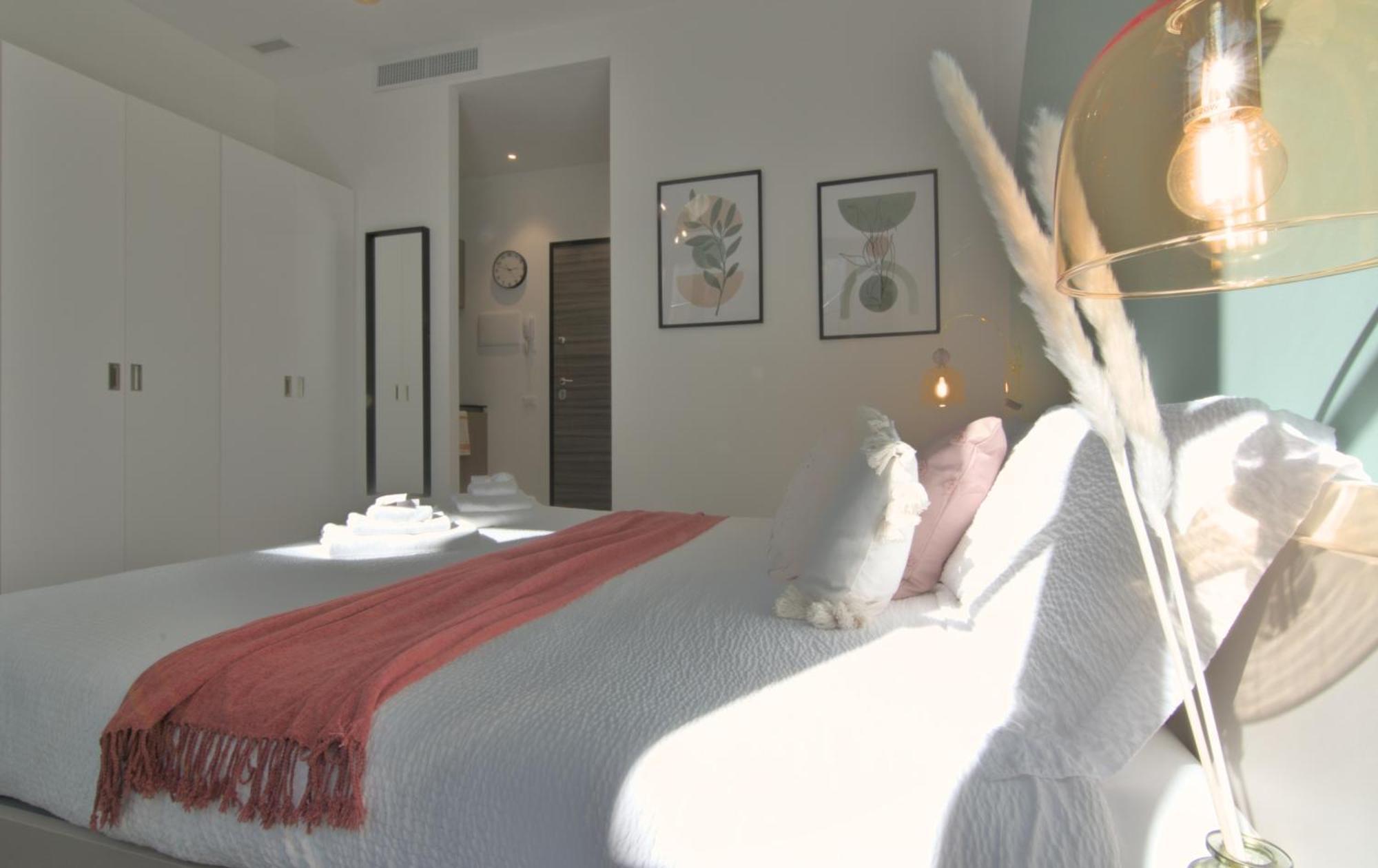Ca Del Lasco - Modern Apartments In Classic Villa เบลลาโน ภายนอก รูปภาพ