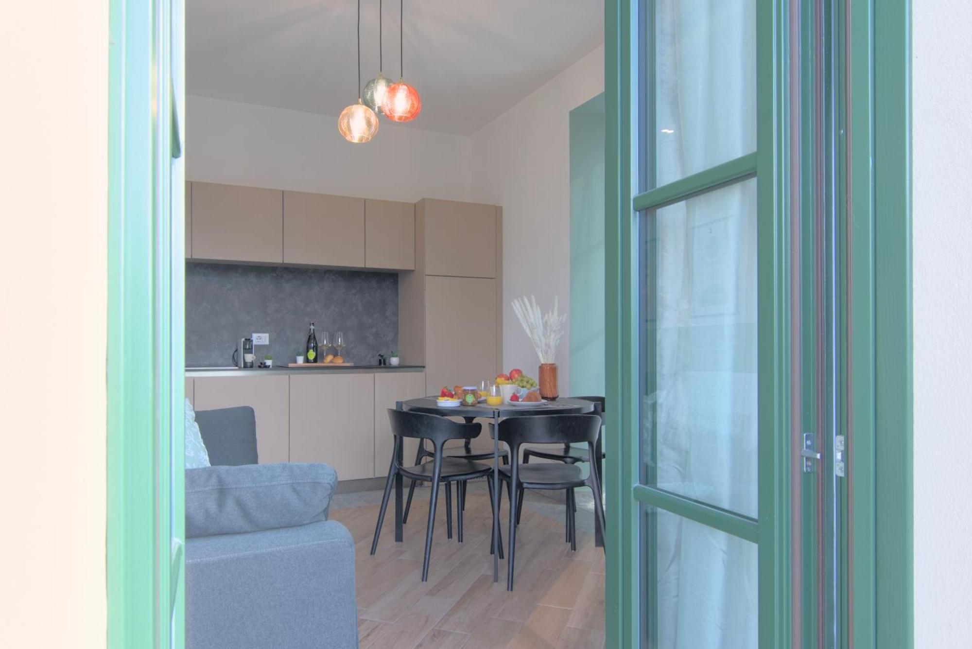 Ca Del Lasco - Modern Apartments In Classic Villa เบลลาโน ภายนอก รูปภาพ